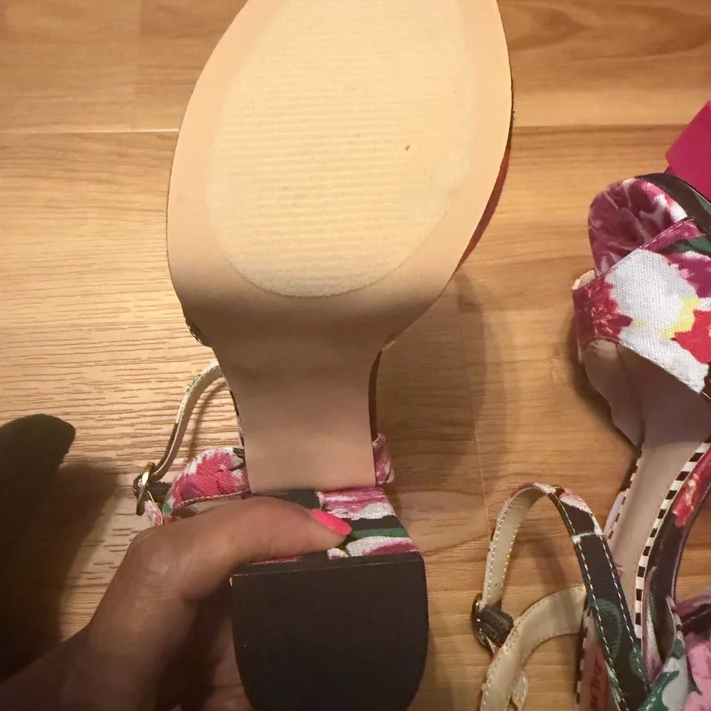 Betsey Johnson Pink Floral Heels - Picture 6 of 7